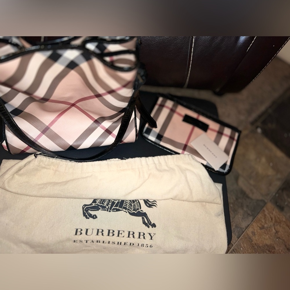 Original BurBerry Nickie check nova tote bag